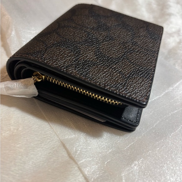 Coach Dark Brown Signature Wallet - Picture 3 of 3